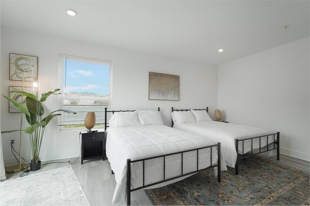 Enjoy City Skyline Views From Private Roofdeck! Washington Esterno foto