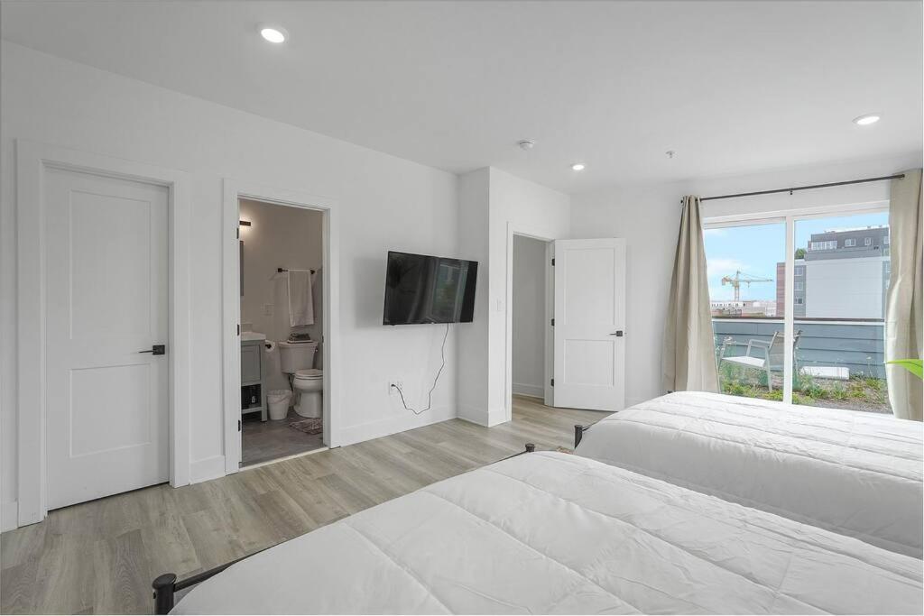 Enjoy City Skyline Views From Private Roofdeck! Washington Esterno foto